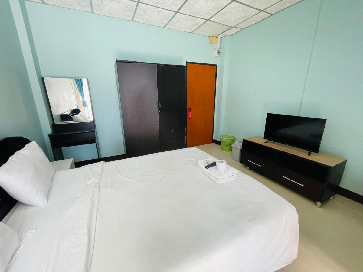 Br-Guesthouse Pattaya Bagian luar foto