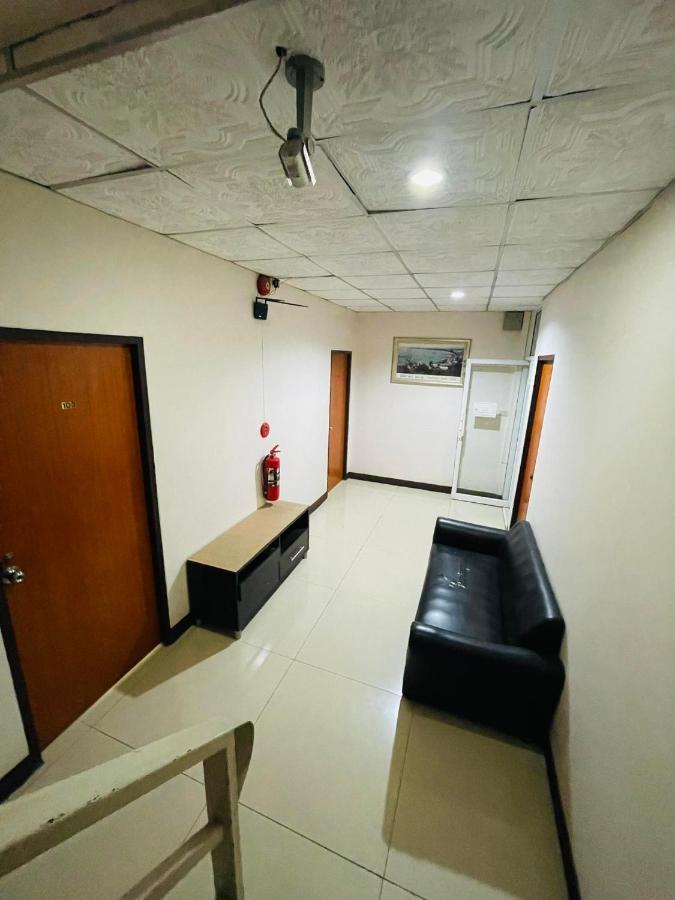 Br-Guesthouse Pattaya Bagian luar foto