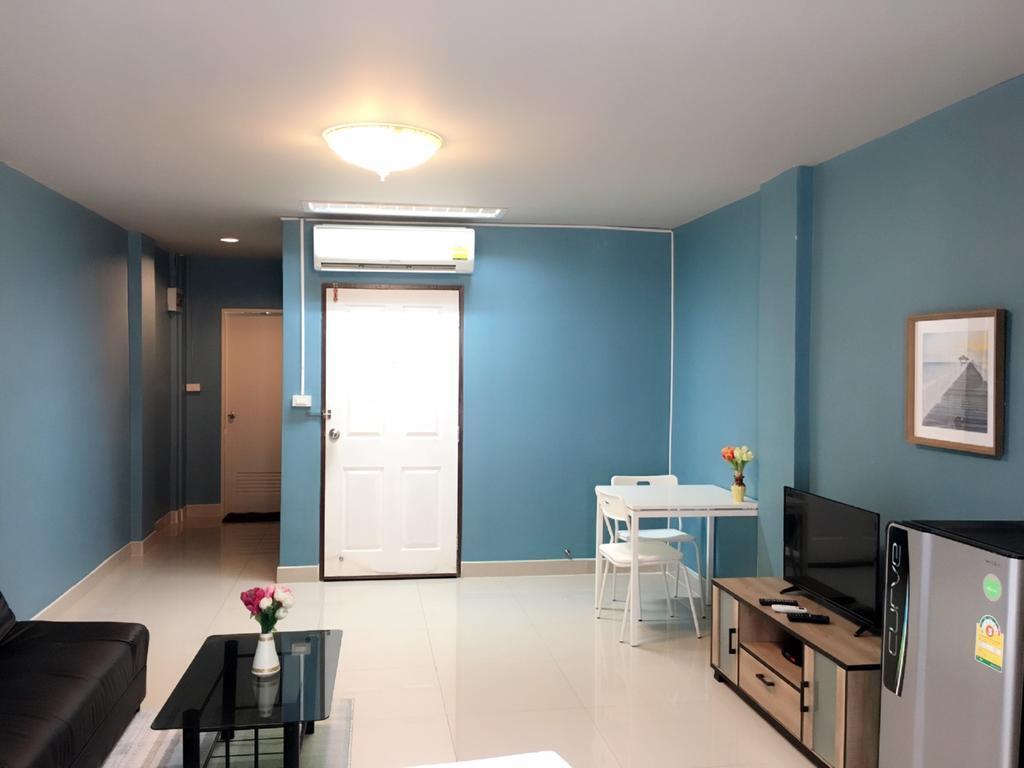 Br-Guesthouse Pattaya Bagian luar foto