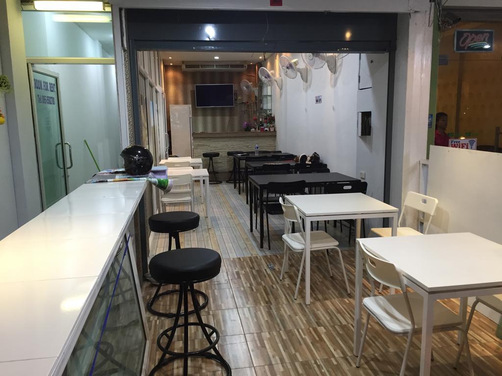 Br-Guesthouse Pattaya Bagian luar foto