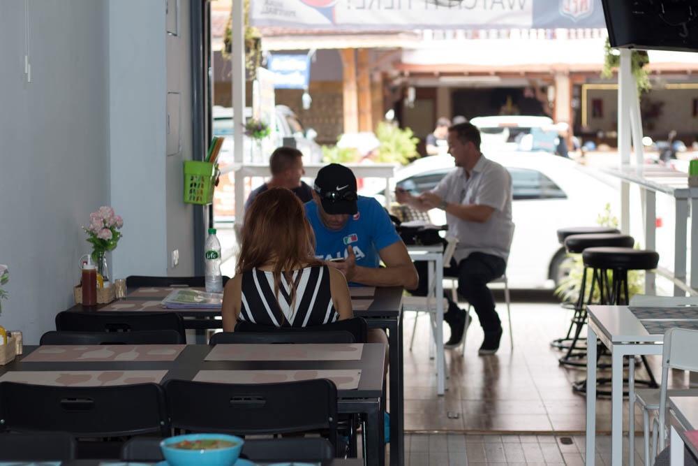Br-Guesthouse Pattaya Bagian luar foto