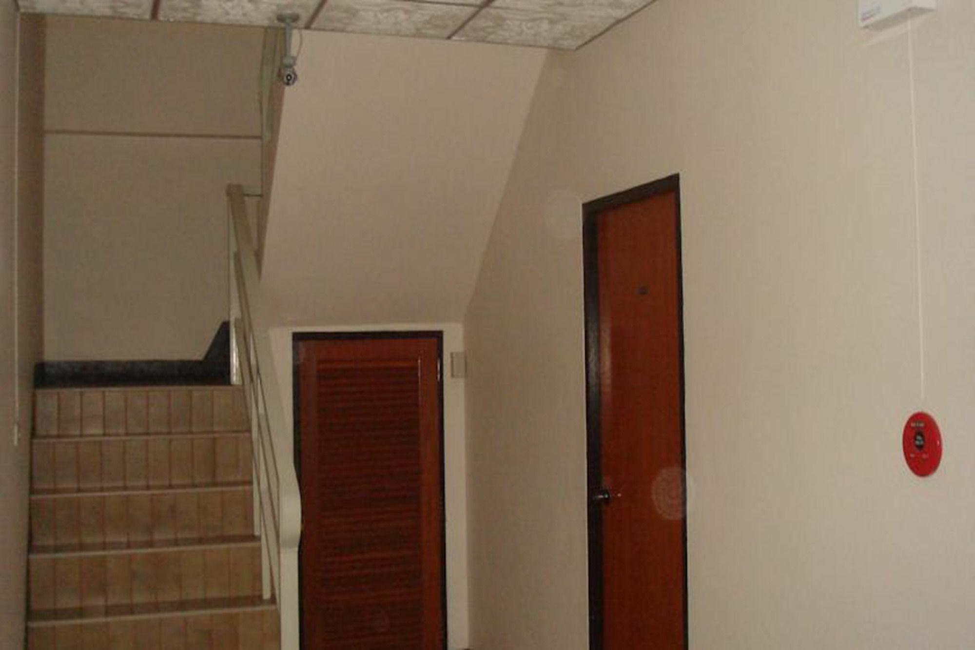 Br-Guesthouse Pattaya Bagian luar foto